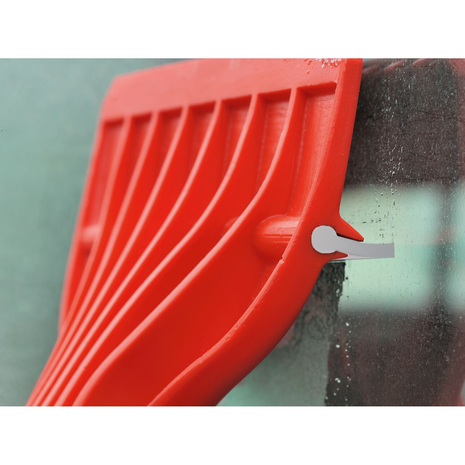 WOLF-Garten IS-M/ZM 015 ice scraper detail rubber lip